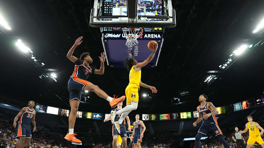 Michigan Wolverines guard Elliot Cadeau.