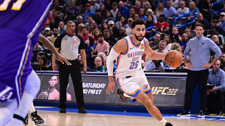 Los Angeles Lakers v Oklahoma City Thunder