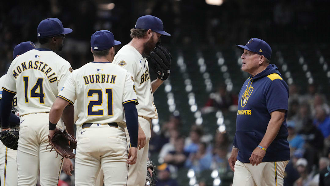 Aug 25, 2025; Milwaukee, Wisconsin, USA; Milwaukee Brewers manager Pat Murphy (right) talks with pitcher Brandon Woodruff (53) during the sixth inning against the Arizona Diamondbacks at American Family Field. Mandatory Credit: Michael McLoone-Imagn Images
