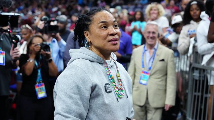 Apr 4, 2026; Phoenix, AZ, USA; South Carolina Gamecocks head coach Dawn Staley interacts with fans during practice at Mortgage Matchup Center. Mandatory Credit: Kirby Lee-Imagn Images