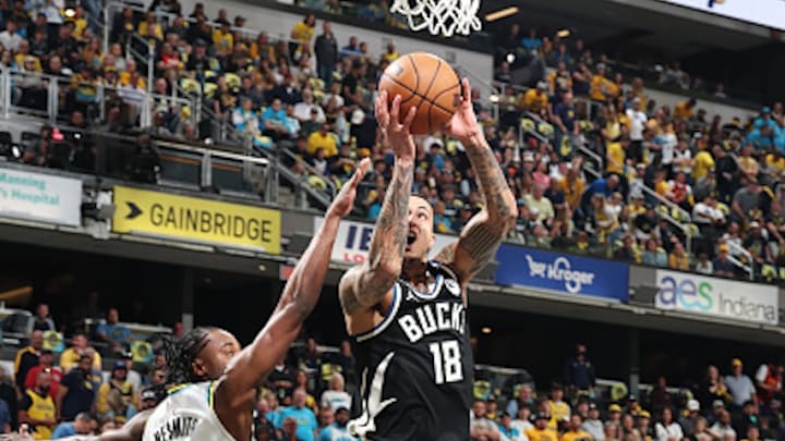 Kyle Kuzma misses a layup to open Game 2.