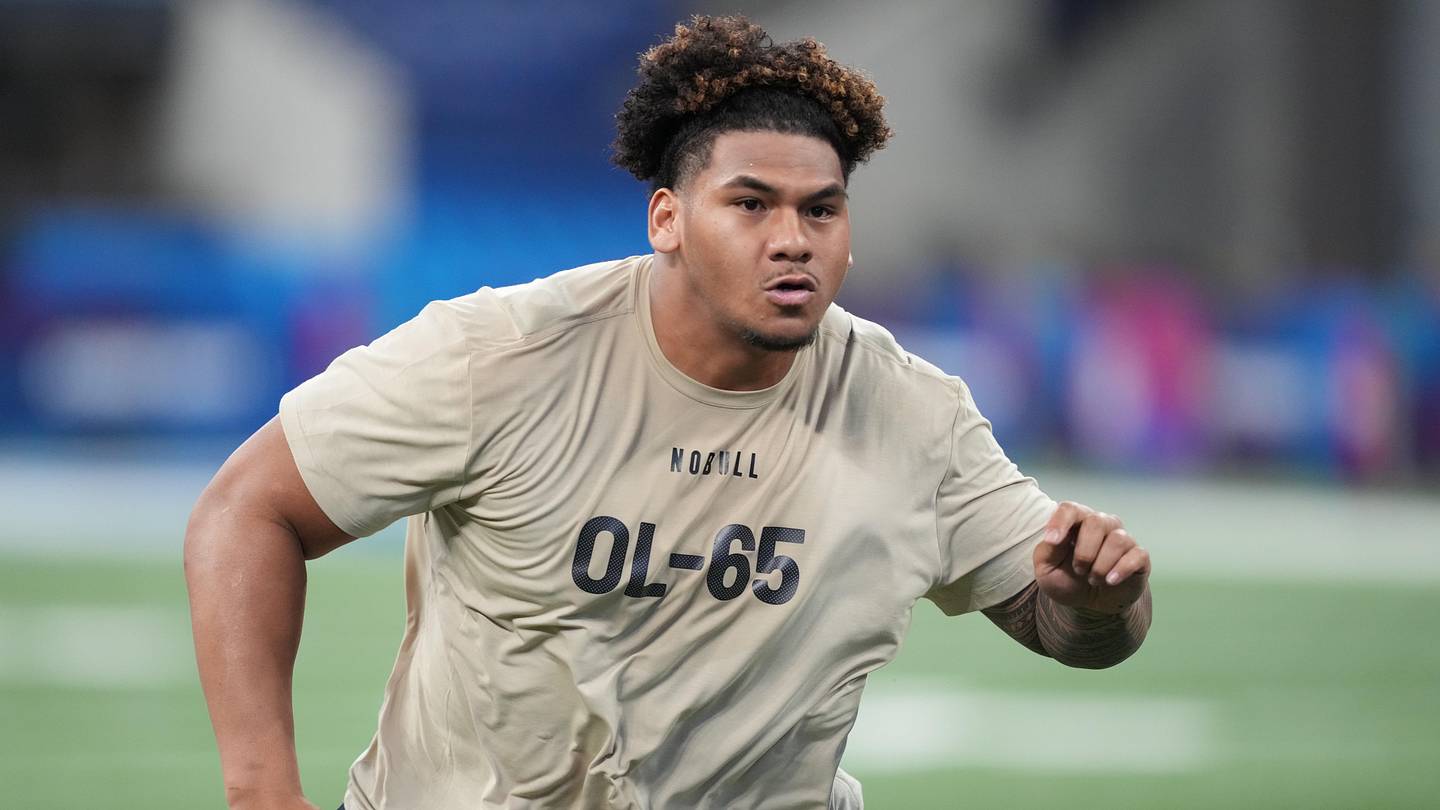 Chiefs Secure Donovan Smith Replacement in Round 2 of Mel Kiper's Latest Mock Draft - Vimarsana News