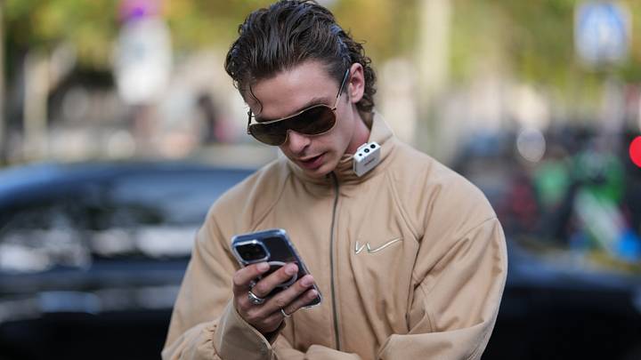 Street Style - Paris Fashion Week - Womenswear Spring/Summer 2027 - Day 2 Street Style - Paris Fashion Week - Womenswear Spring/Summer 2027 - Day 2