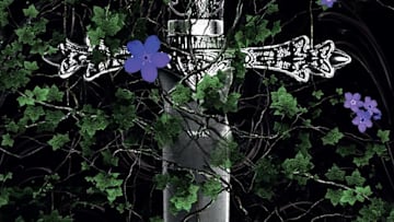 Powerless by Lauren Roberts (The Powerless Trilogy #1) Image: Simon & Schuster Books for Young Readers