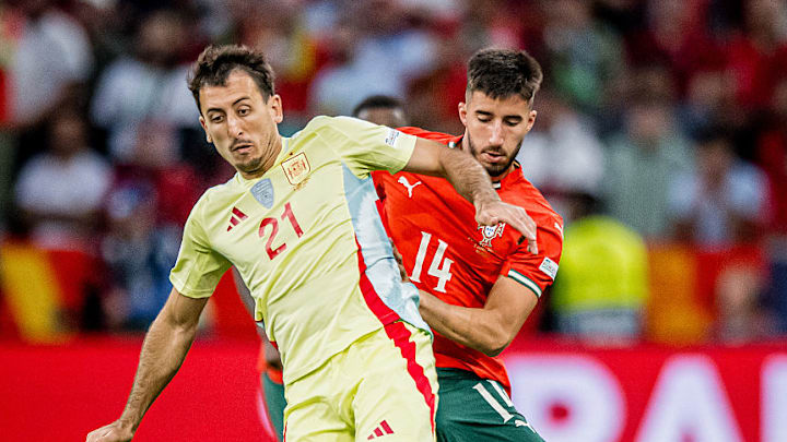 Mikel Oyarzabal, Goncalo Inacio