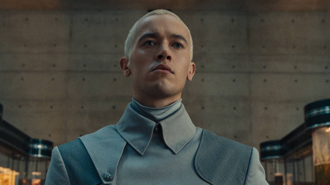 Tom Blyth as Coriolanus Snow in The Hunger Games: The Ballad of Songbirds and Snakes. Photo Credit: Courtesy of Lionsgate