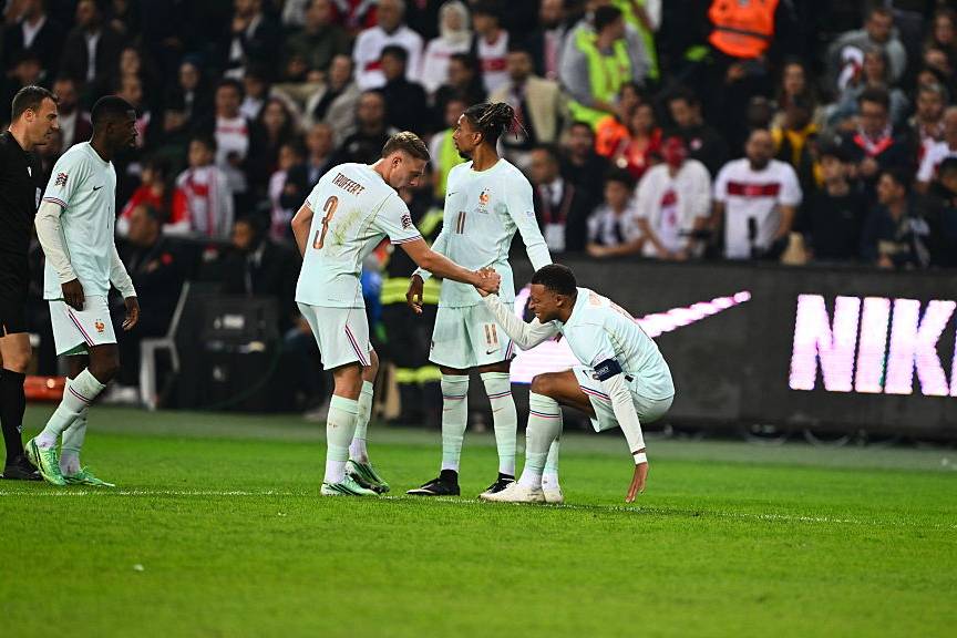 Mbappe injured vs Turkiye