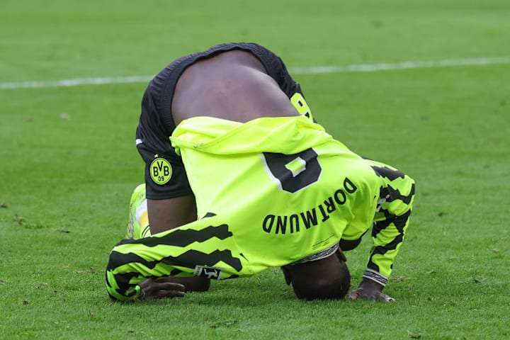 Borussia Dortmund v FC Augsburg - Bundesliga