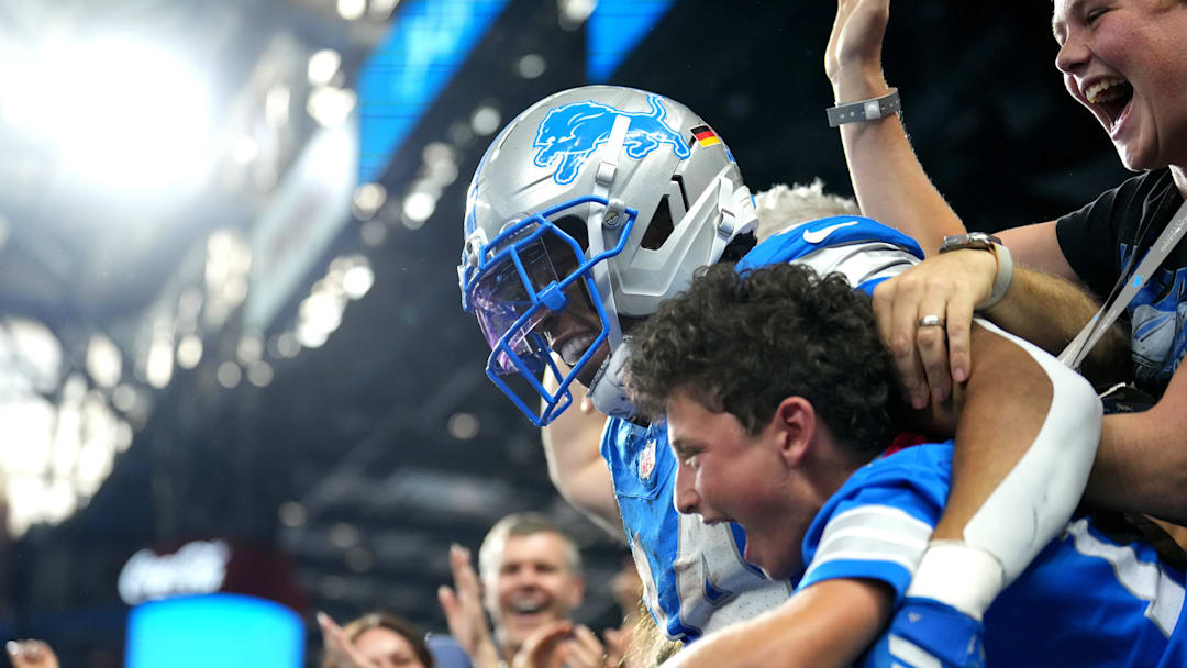 Chicago Bears v Detroit Lions