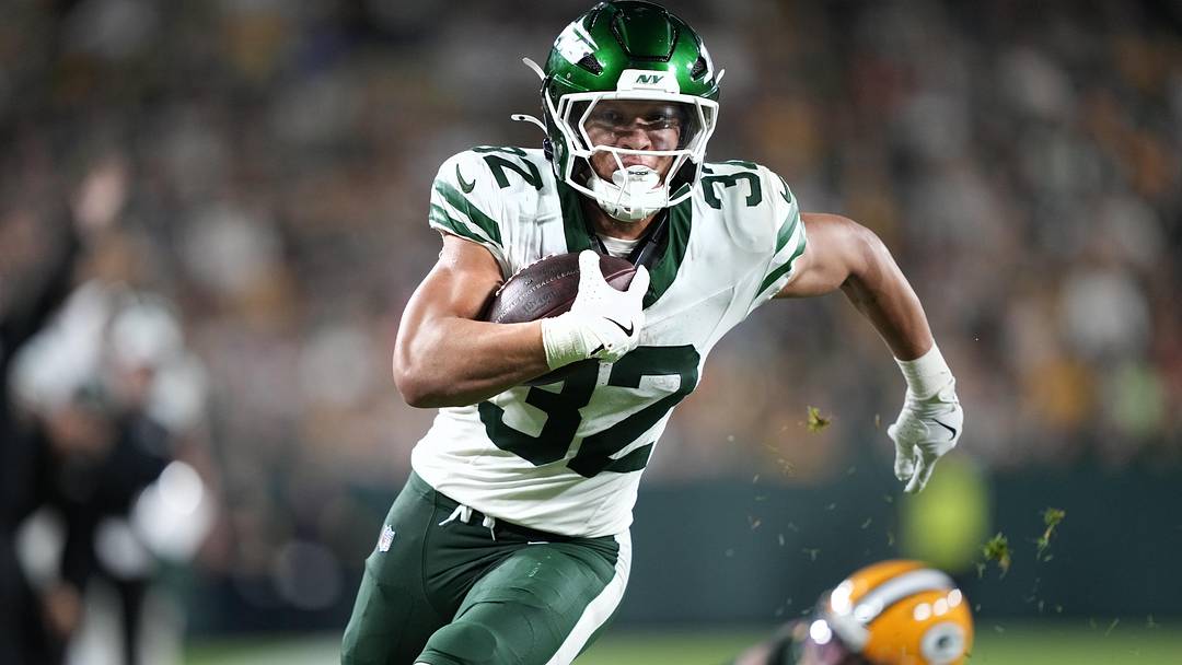 Three teams the Jets could make an RB trade with.