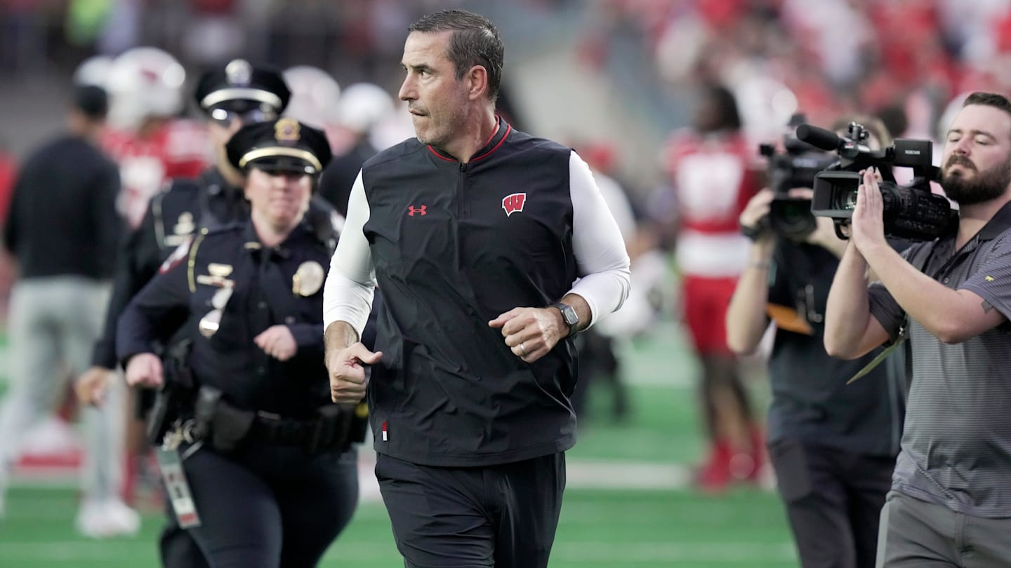 No. 9 Wisconsin Badgers Lose Top-25 Volleyball Match to No. 25 USC
