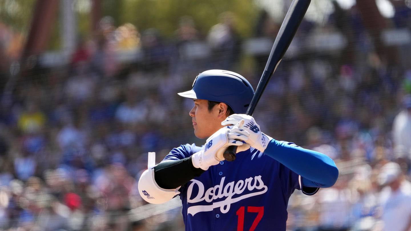 Shohei ohtaniは、2025年にドジャースの10ピッチングスタートを開始すると予測しました