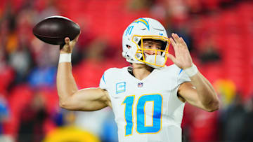 Los Angeles Chargers v Kansas City Chiefs
