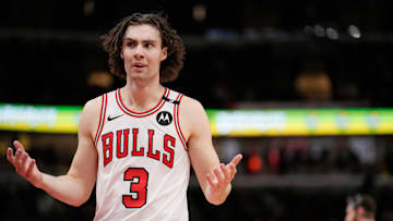 Toronto Raptors v Chicago Bulls