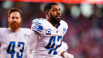 Detroit Lions linebacker Jalen Reeves-Maybin (42)