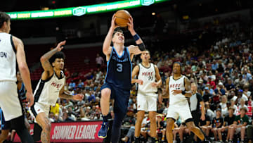 Jul 22, 2024; Las Vegas, NV, USA; Memphis Grizzlies forward Jake LaRavia (3) attempts to score a layup against the Miami Heat during the second half at Thomas & Mack Center. Mandatory Credit: Lucas Peltier-Imagn Images