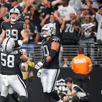 Nov 2, 2025; Paradise, Nevada, USA; Las Vegas Raiders tight end Brock Bowers (89) celebrates after a touchdown during the second half against the Jacksonville Jaguars at Allegiant Stadium. Mandatory Credit: Kirby Lee-Imagn Images
