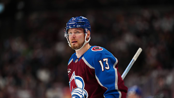 Colorado Avalanche right wing Valeri Nichushkin (13) vs Calgary Flames