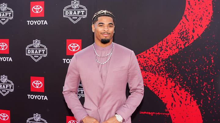 Apr 23, 2026; Pittsburgh, PA, USA; LSU Tigers defensive back Mansoor Delane poses on the red carpet before the 2026 NFL Draft at Point State Park. Mandatory Credit: Kirby Lee-Imagn Images