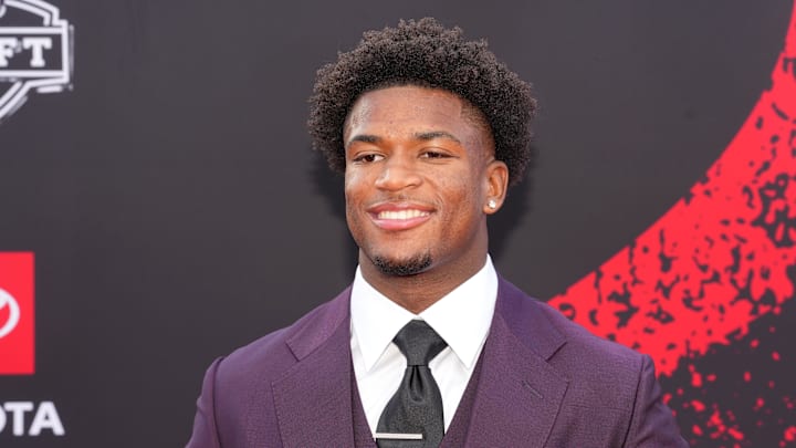 Apr 23, 2026; Pittsburgh, PA, USA;Ohio State Buckeyes defensive back Caleb Downs poses on the red carpet before the 2026 NFL Draft at Point State Park. Mandatory Credit: Kirby Lee-Imagn Images