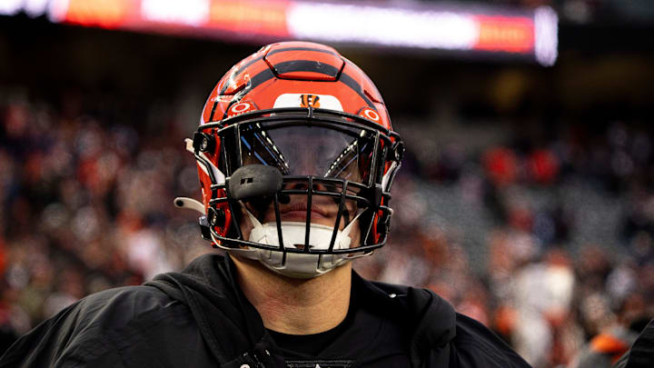 Cincinnati Bengals defensive end Trey Hendrickson (91) stands on the sideline in the fourth quarter of the NFL game between Cincinnati Bengals and Cleveland Browns at Paycor Stadium in Cincinnati on Sunday, Jan. 7, 2024.