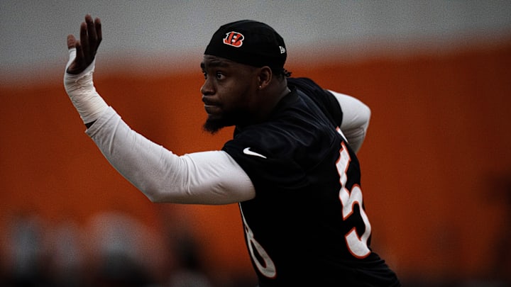 Cincinnati Bengals defensive end Joseph Ossai (58) warms up at Bengals spring practice at the IEL Indoor Facility in Cincinnati on Wednesday, June 12, 2024.