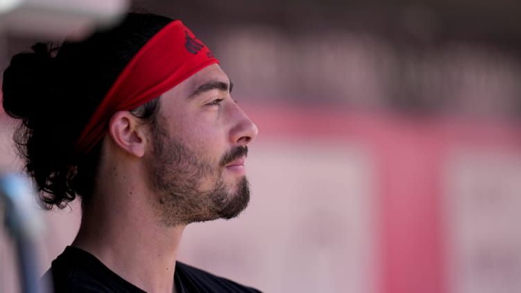 Injured Cincinnati Reds second baseman Jonathan India (6) watches from the dugout