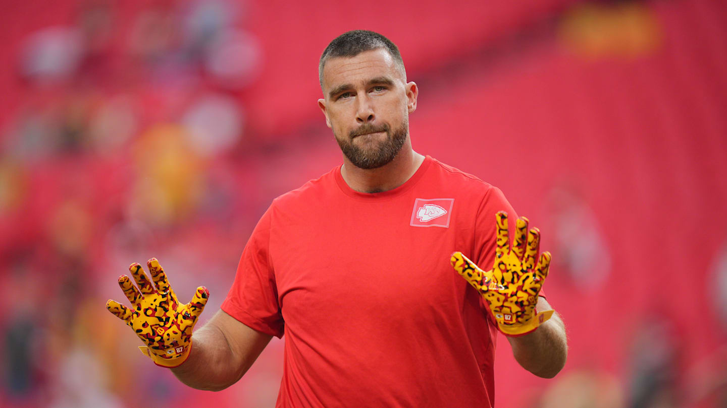 Jason Kelce Roasts Travis Kelce’s Weird Orange Shirt for Chiefs vs. Commanders