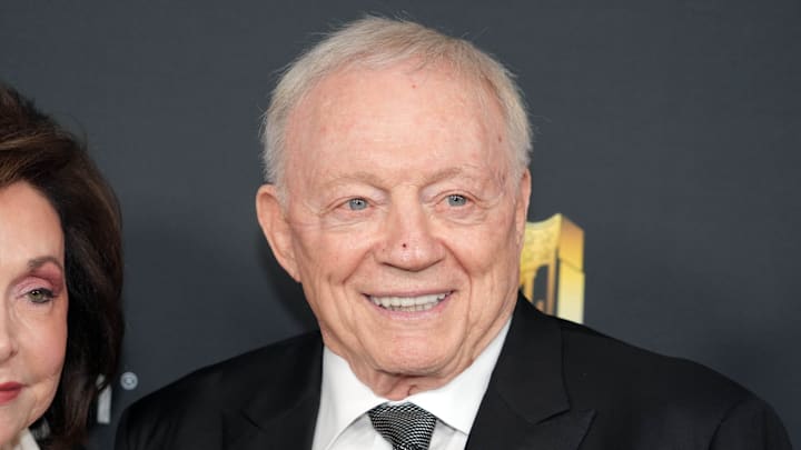 Jerry Jones on the red carpet before Super Bowl LIX NFL Honors at Saenger Theatre.