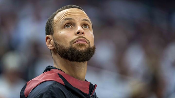 Stephen Curry strained his left hamstring in Golden State's 99-88 Game 1 victory against Minnesota.