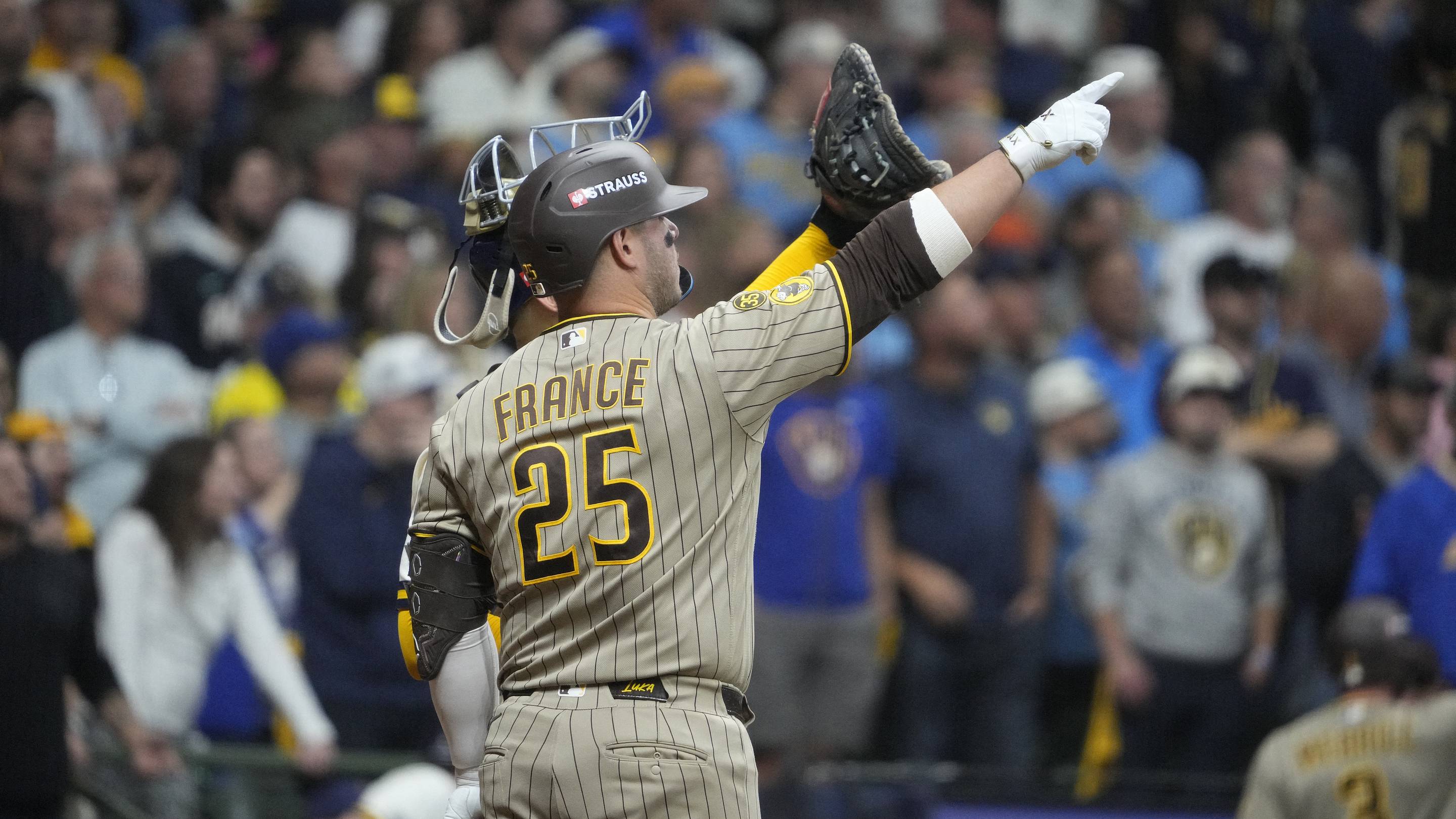 Padres Lose NLDS Game 1 in Controversial Fashion After Brewers' Roof Robs Potential Home Run