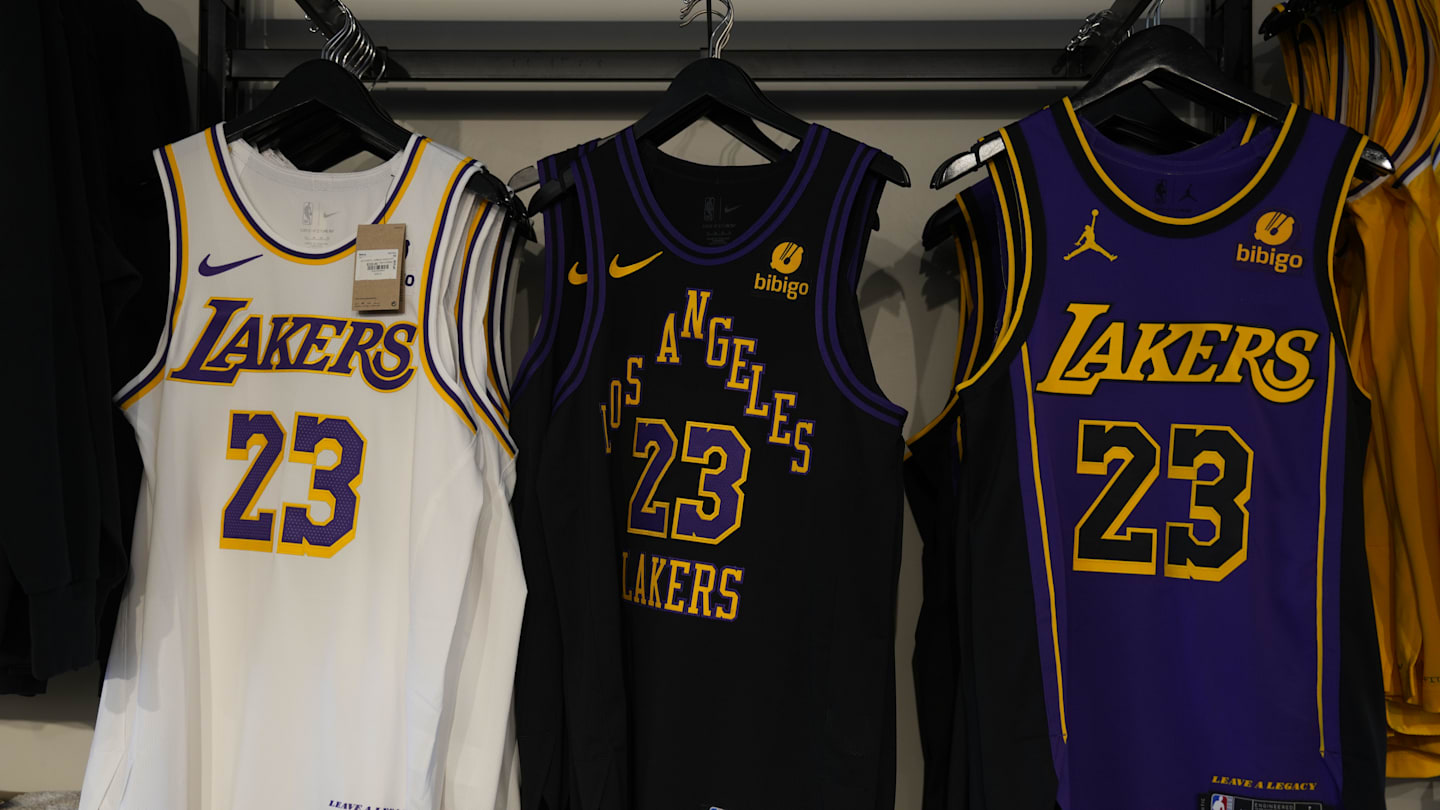 Lebron james jersey black friday clearance