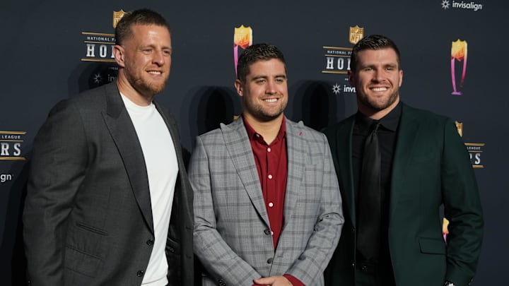 Feb 10, 2022; Los Angeles, CA, USA; J.J. Watt (left) with his brothers Derek Watt and T.J. Watt (right) appears on the red carpet prior to the NFL Honors awards presentation at YouTube Theater. Mandatory Credit: Kirby Lee-Imagn Images Feb 10, 2022; Los Angeles, CA, USA; J.J. Watt (left) with his brothers Derek Watt and T.J. Watt (right) appears on the red carpet prior to the NFL Honors awards presentation at YouTube Theater. Mandatory Credit: Kirby Lee-Imagn Images