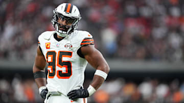 Cleveland Browns v Las Vegas Raiders