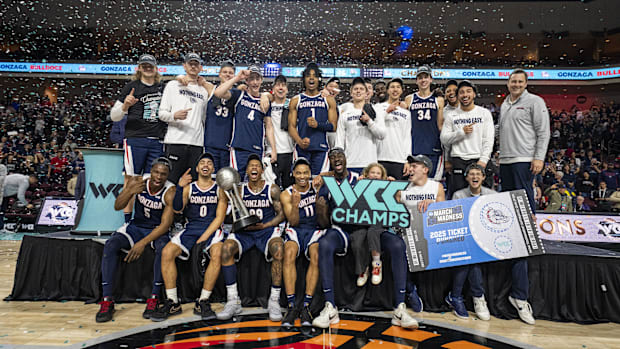 Gonzaga Bulldogs celebrate after defeating the St. Mary's Gaels.