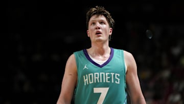 Jul 14, 2025; Las Vegas, NV, USA; Charlotte Hornets guard Kon Knueppel (7) competes against the Dallas Mavericks during the second half of a NBA basketball game at the Thomas & Mack Center. Mandatory Credit: Lucas Peltier-Imagn Images