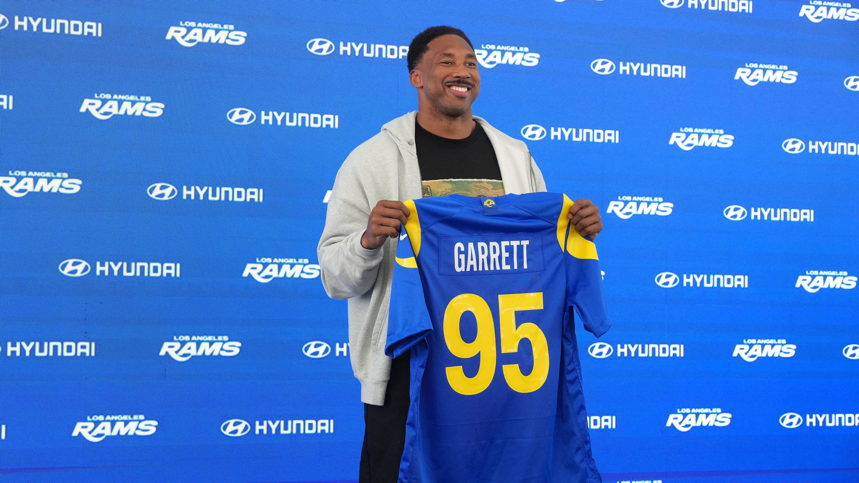 Rams Introduce Myles Garrett at Facility Following Trade