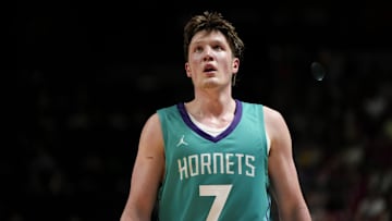 Jul 14, 2025; Las Vegas, NV, USA; Charlotte Hornets guard Kon Knueppel (7) competes against the Dallas Mavericks during the second half of an NBA Summer League game.
