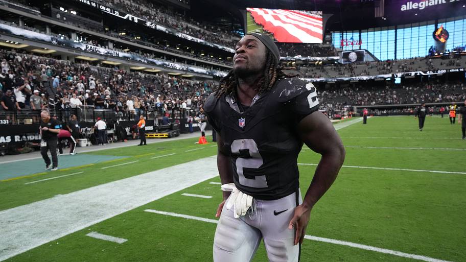 Las Vegas Raiders running back Ashton Jeanty