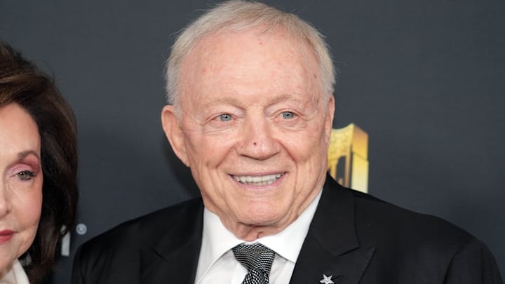 Jerry Jones on the red carpet before Super Bowl LIX NFL Honors.