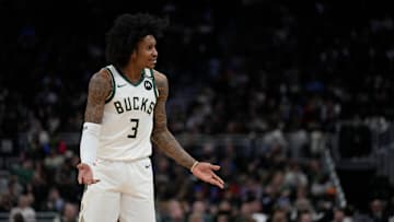 Atlanta Hawks v Milwaukee Bucks
