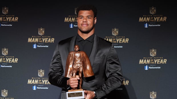 Feb 6, 2025; New Orleans, LA, USA; Jacksonville Jaguars defensive end Arik Armstead poses with the Walter Payton Man of the Y