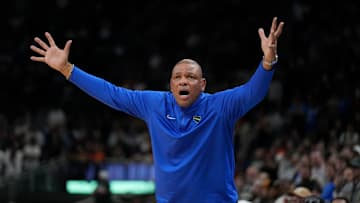 New York Knicks v Milwaukee Bucks