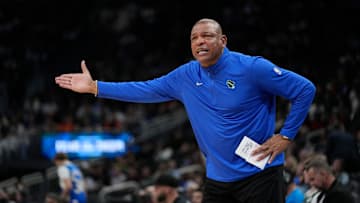 New York Knicks v Milwaukee Bucks