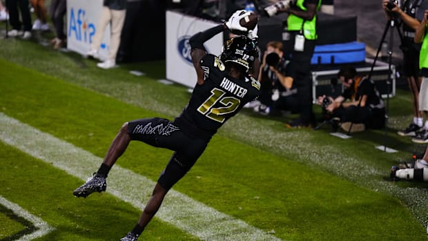 Colorado Buffaloes wide receiver Travis Hunter (12) pulls in a touchdown against North Dakota State Bison.