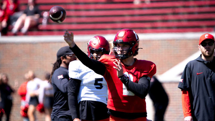 Cincinnati Bearcats quarterback Brendan Sorsby (2) throws a pass during the University of Cincinnati annual Red and Black Spring football game and practice at Nippert Stadium in Cincinnati on Saturday, April 13, 2024.