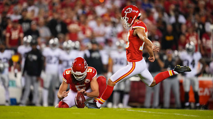 Kansas City Chiefs kicker Matthew Wright (R)