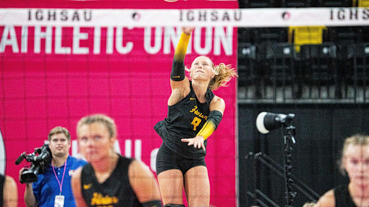 Hinton's Bailey Boeve (9) serves the ball against Denver on Nov. 6, 2025, at Stream Arena in Coralville, Iowa.