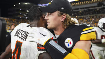 Cleveland Browns v Pittsburgh Steelers