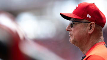 Cincinnati Reds manager Terry Francona looks on in the sixth inning between Cincinnati Reds and New York Mets at Great American Ball Park in Cincinnati on Sept. 7, 2025.